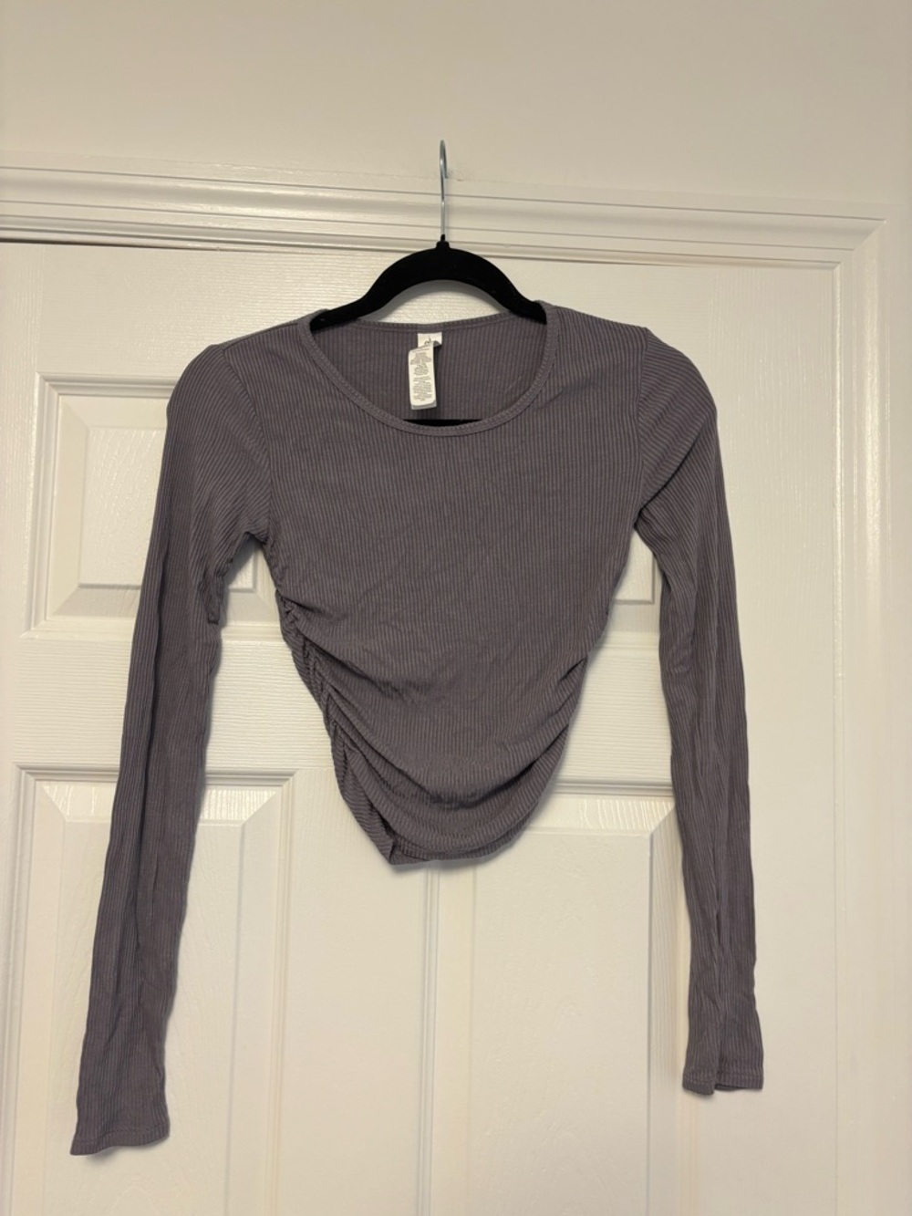 ALO Yoga Gather Long Sleeve Ruched Ribbed Crop Top Lavender Purple XS - Picture 9 of 10
